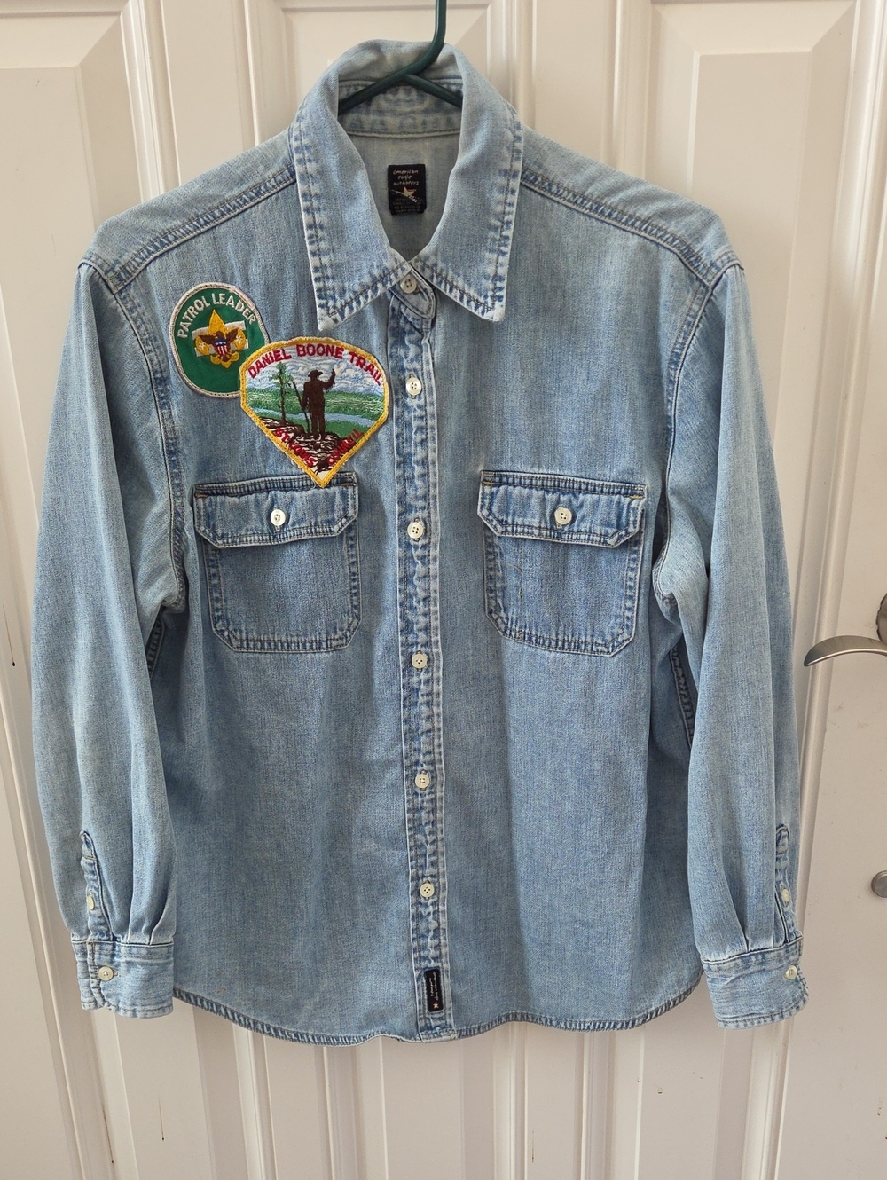 American Eagle Outfitters Button Up Denim Shirt With Boy Scout Patches Size M